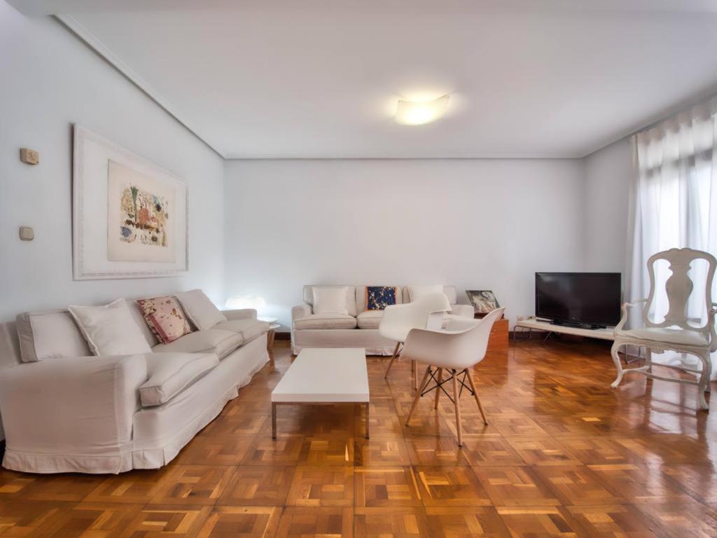 Apartamento En Gros, San Sebastian Zurriola Beach Εξωτερικό φωτογραφία